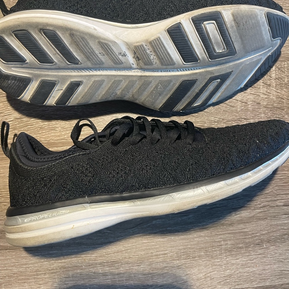 APL Sneakers BLACK STRETCH WOMENS SIZE 8
